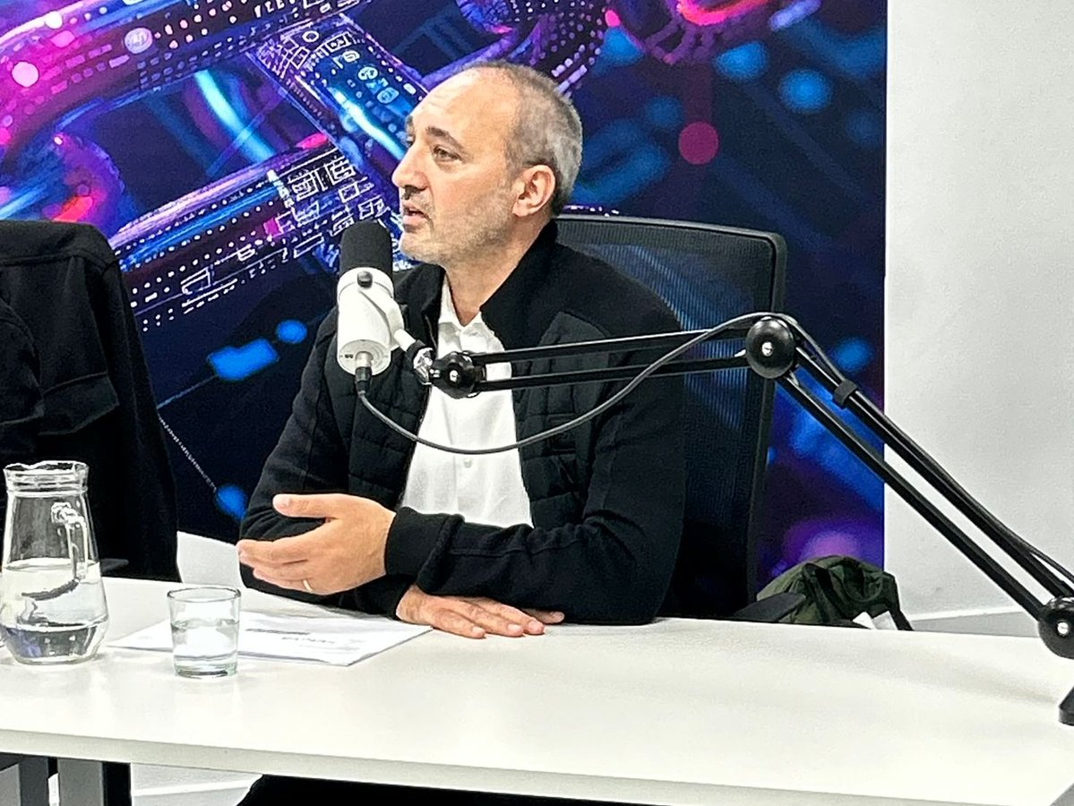 Gustavo Fabián Álvarez tweet media