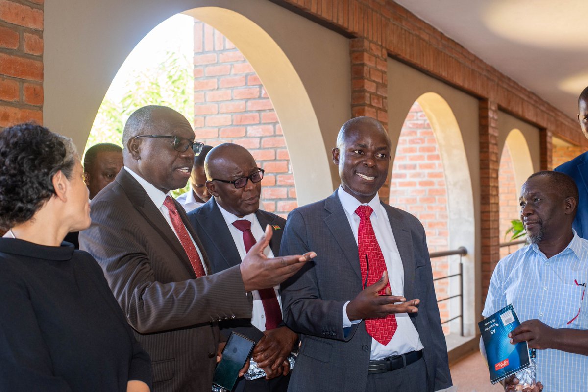 Luanarofficial's tweet photo. The Royal Norwegian Embassy visited LUANAR Bunda Campus for the 5th #FoodMa Annual Meeting (7 May 2026), celebrating 5 years of NOK 48M investment in Malawi's food systems coordinated with Norwegian University of Life Sciences.
Research. Infrastructure. Impact.
#LUANAR #Malawi #SustainableFoodSystems