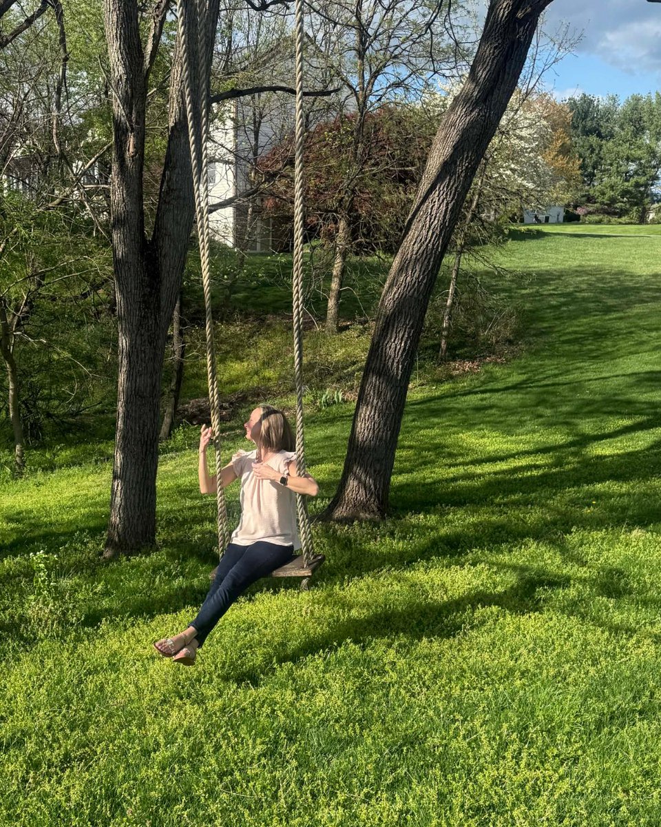 RachelStrella's tweet photo. One of the hardest things about change is that life does not pause while you are trying to process it.  

Everything around you keeps moving while something inside you is still trying to catch up.  

That’s what makes change feel so disorienting. 🌿 https://t.co/zFSEUyrE0J