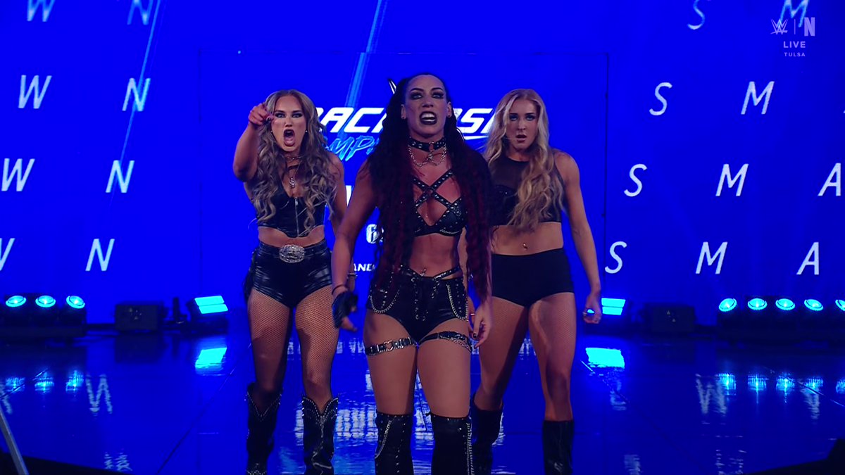 JacyJayneSource's tweet photo. #WWESmackdown Screencaptures: https://t.co/2oDIhrpFkR - @JacyJayneWWE https://t.co/PkKUeVyqHe