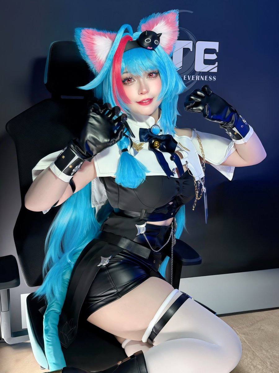 yukkikuma_cos's tweet photo. mint is so cute 😭🩵🩷✨ #NTE #NevernesstoEverness #NTElaunch #ntecosplay #mintcosplay @NTE_GL https://t.co/Kp36779XuT