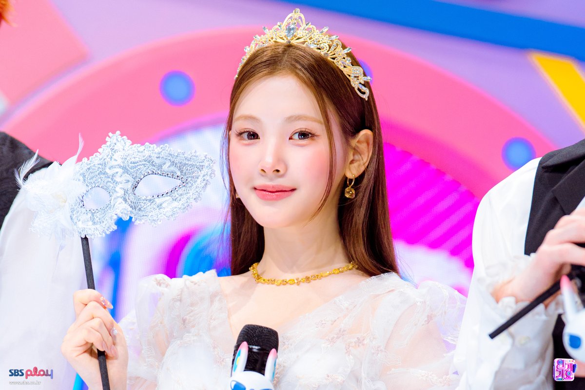 SBS 인기가요 (SBS Inkigayo) tweet media
