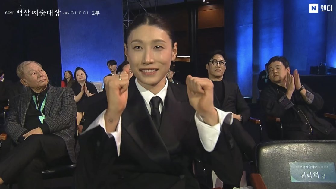 o3o_rookie's tweet photo. 제62회 백상예술대상 방송부문 예능작품상
MBC <신인감독 김연경>

헐 올해 시즌2로 돌아온대 ㅁㅊ!!! https://t.co/afrAhMsRBi
