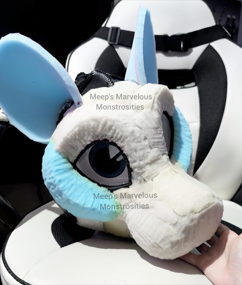 MarvelousMeep's tweet photo. @bucketpupsuits I handcarve all my headbases and will continue to do so, I find it so satisfying and rewarding as I'm making them fully by hand. It is time consuming getting bases smooth, but it is possible.
Last two pics are from the same suit which had a minky face https://t.co/bBuPATl8H0