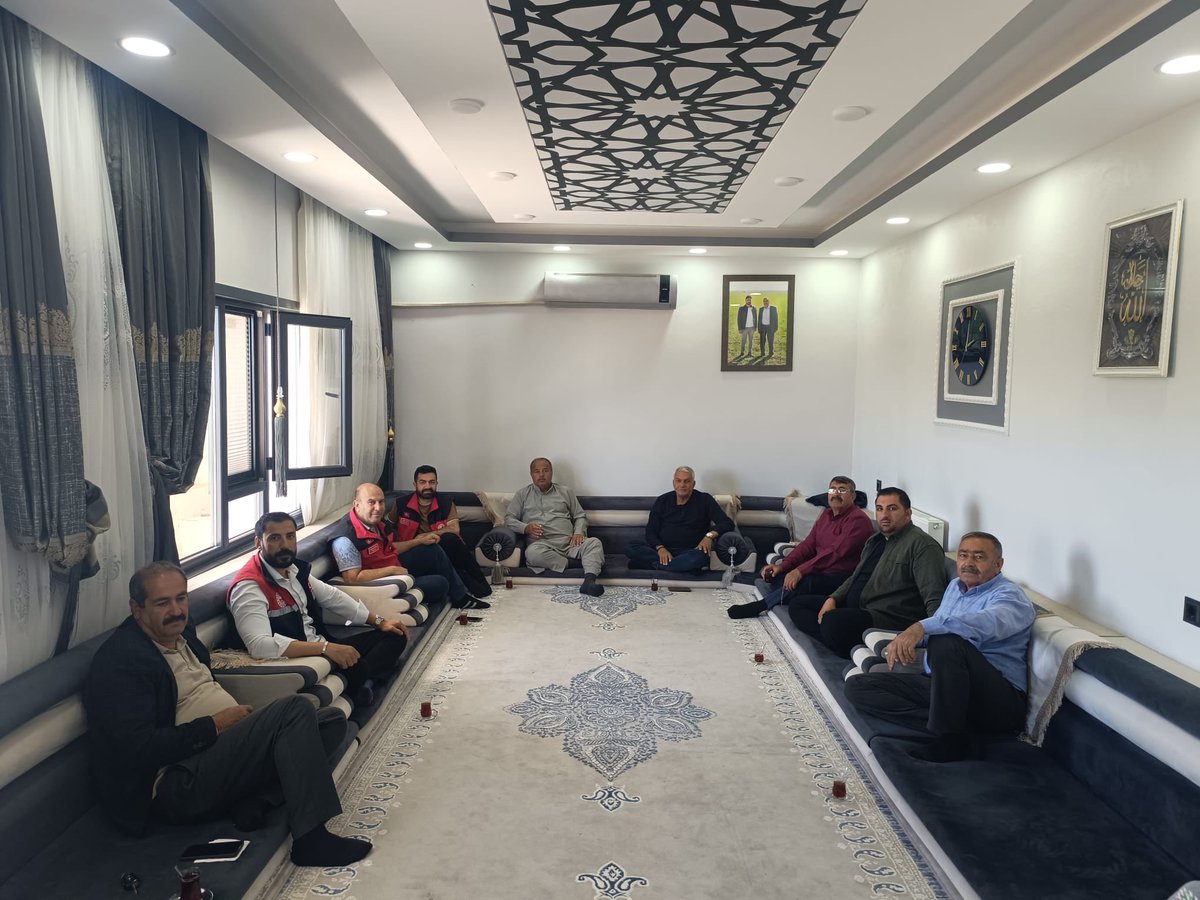 ceylanpinar_tom's tweet photo. 🧑‍🌾🌾🚜 Tarımsal Üretim Planlaması ve Yeni Destek Modeli konularında Cuma Buluşmalarımız bu hafta da kırsal mahallelerimizde gerçekleştirilmiştir.

@TCTarim 
@UrfaValiligi
@Sanliurfatarim 
@MsalihsSt 
@cpkaymakamligi 
@recaiidogan https://t.co/c3sahPcfMi
