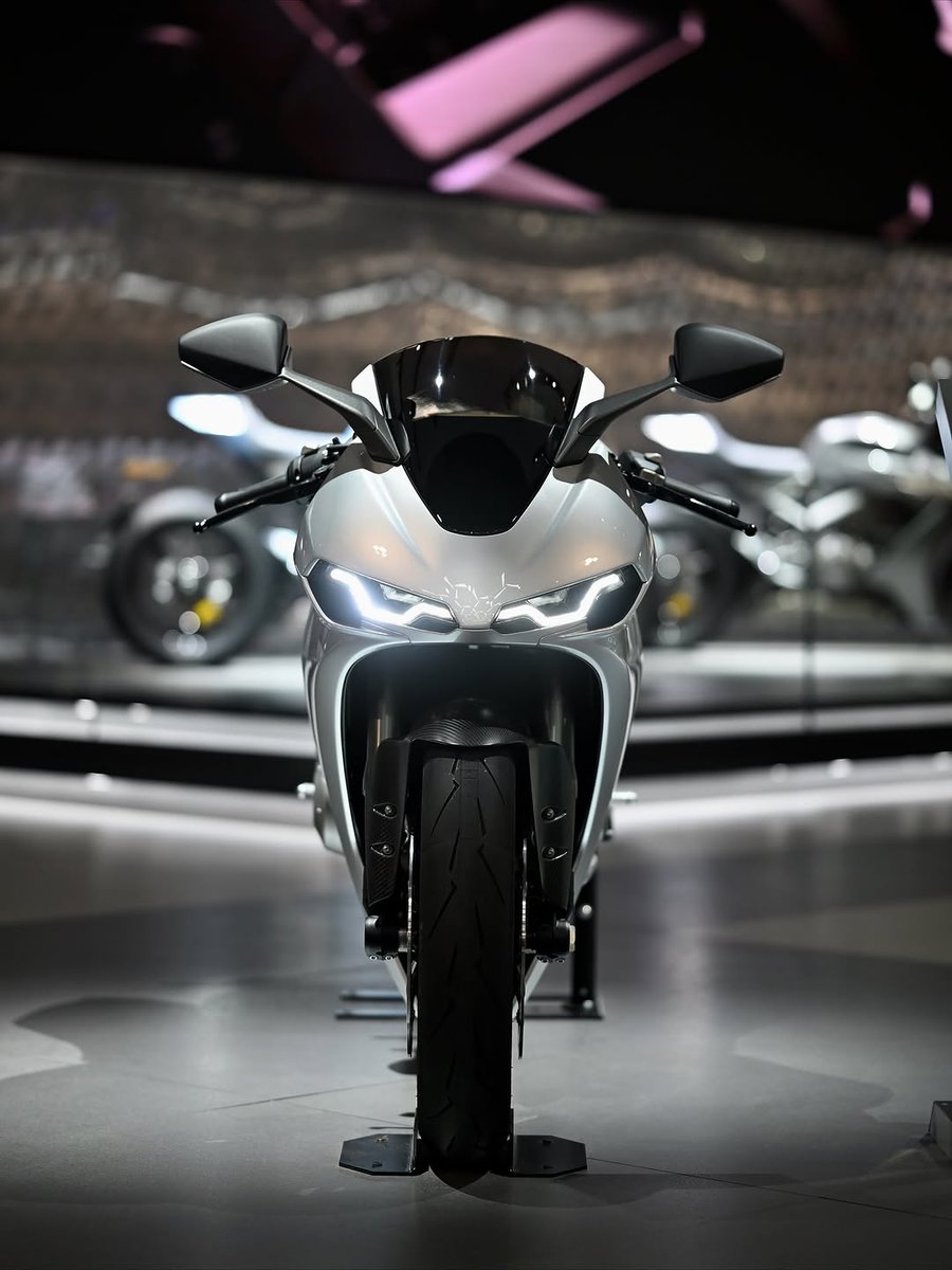 nmcmoto tweet media