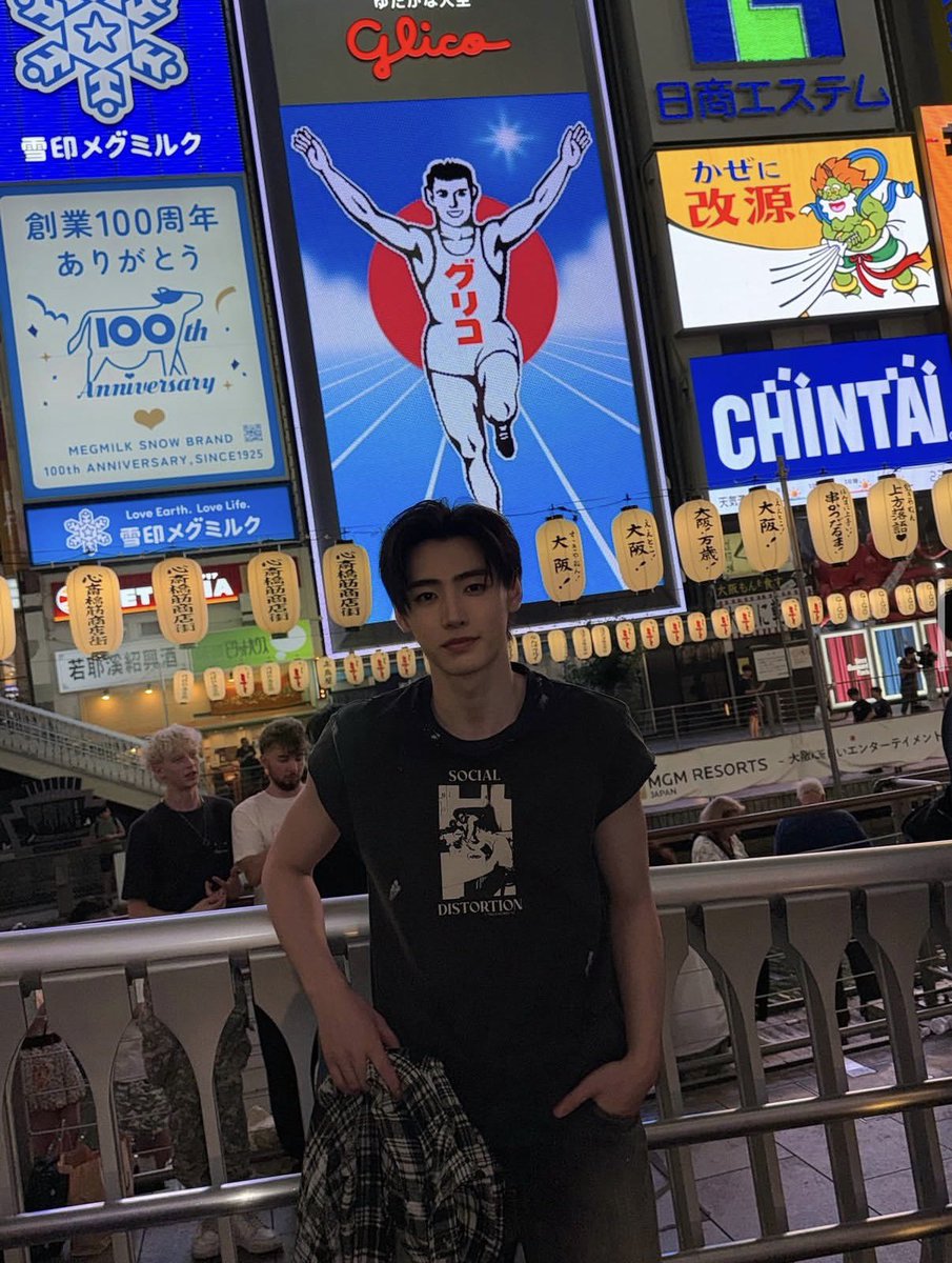 jjongramisu's tweet photo. do you got plans tonight? ˚ˋঌ˖

#ENSD #ENGENESelcaDay #ENHYPEN #SUNGHOON @ENHYPEN_members https://t.co/XKlfOw4XjE