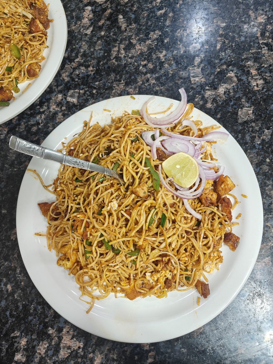 Sùbhò (শুভ) 🍕 tweet media