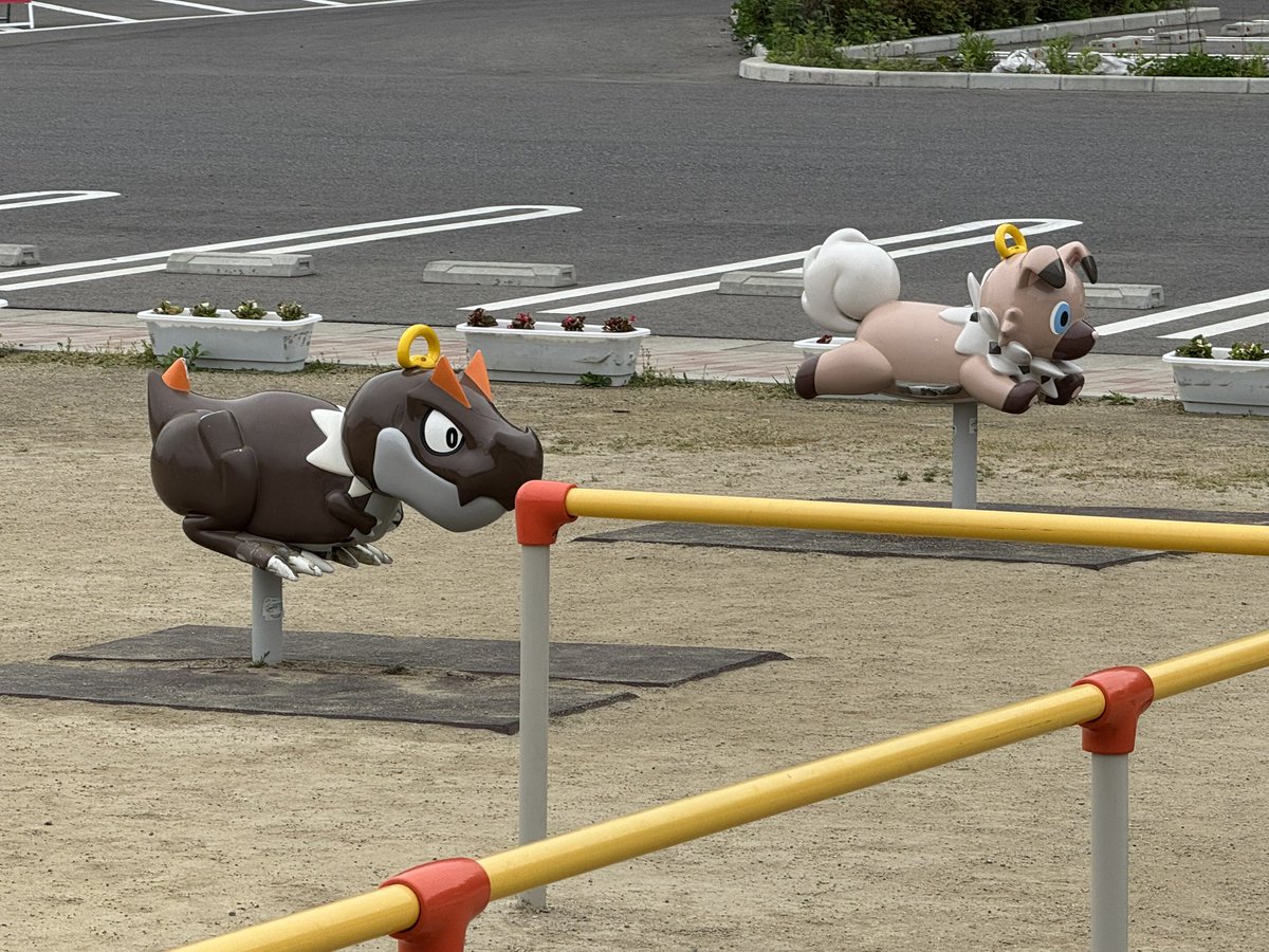 lanlanlan2003's tweet photo. 昨日今日とポケフタ集めながら観光に😊
岩手県広すぎる😓公園で遊んで帰ろ
青森県はポケフタ2ヶ所だけなのは残念
増えたらまた行こうかな
#ポケモンGO https://t.co/YcoWq5xHn3