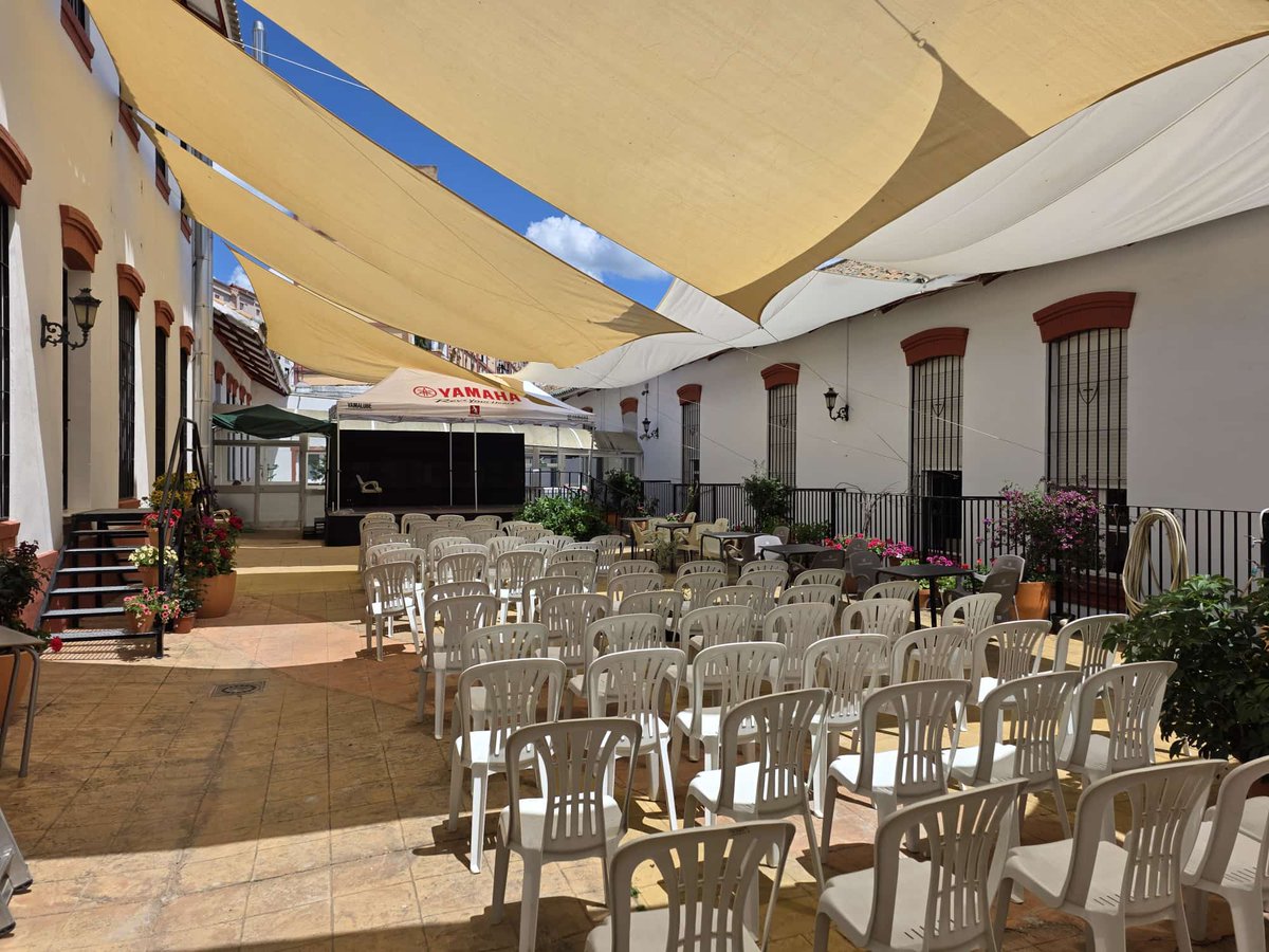 casa_asis's tweet photo. Ya esta todo listo para daros lo mejor de nosotros, solo faltas tú. Te esperamos mañana en el patio de la inclusión. Entrada por Avd. de Almogavares a partir de las 13:30 horas. https://t.co/NGpqVPfp11