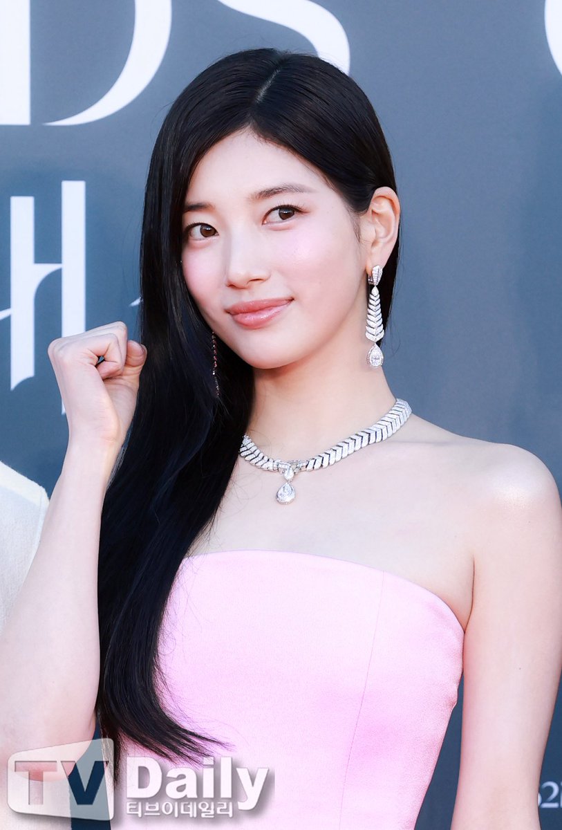 MYSUZYTHAILAND tweet media