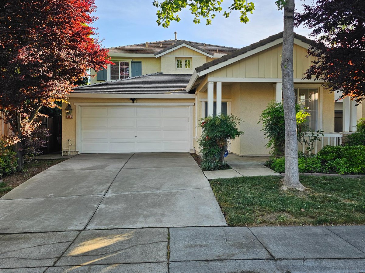 CookRealtySac's tweet photo. *Open House Sunday 5/10 from 1-4* 5086 Bissett Way, Sacramento, CA 95835 $675,000   5 bedrooms 3 bathrooms  2,645sqft(+/-)  Year built 2003, Victor Lin  916-600-3388  For more information and photos, click the link https://t.co/jWj3HcVz35 https://t.co/MZmSHy7ByW