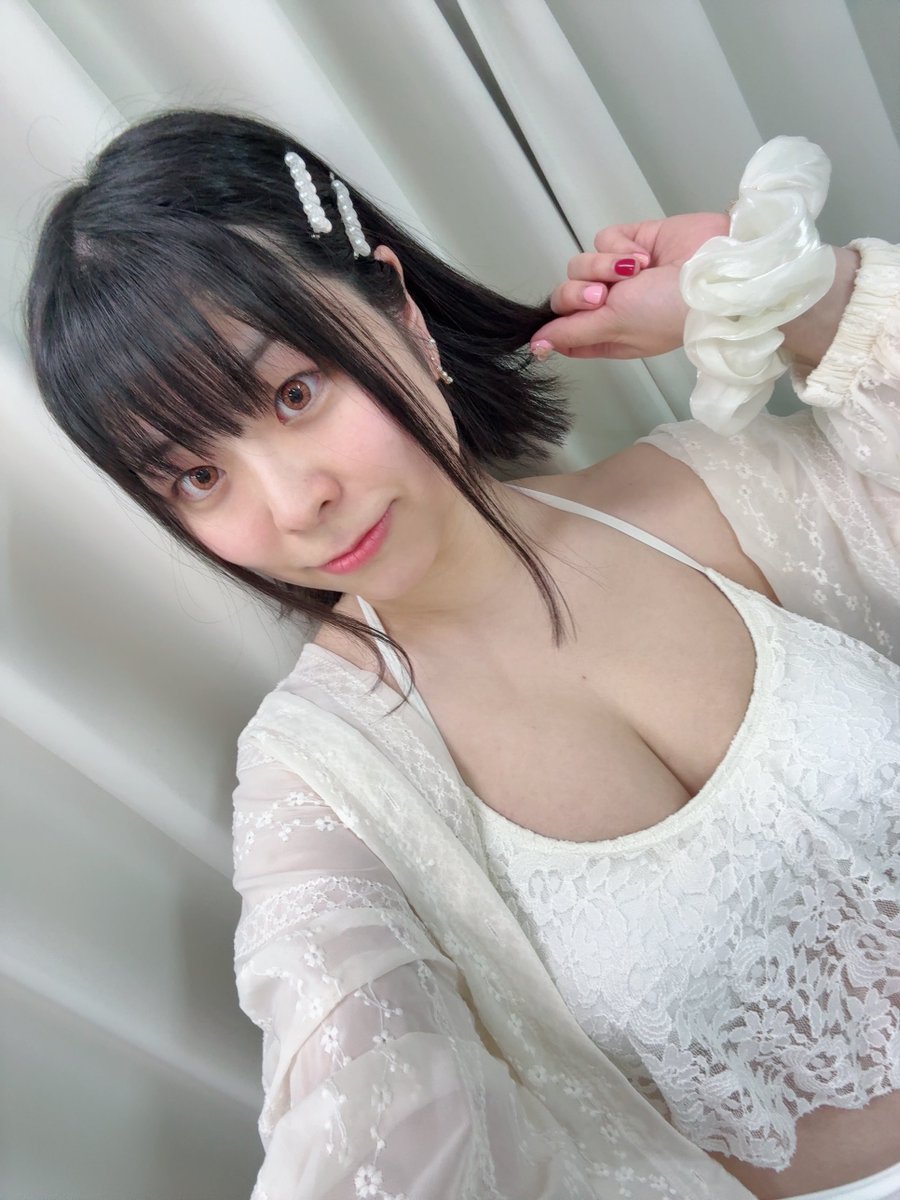 【告知】
なんとなんと！
5/30早めの時間にGスタさんで個撮枠いただくことになりました…！

個撮デビュー！！！
よろしくお願いします🙏🙏🙏🙏

衣装は要相談ですわー！！