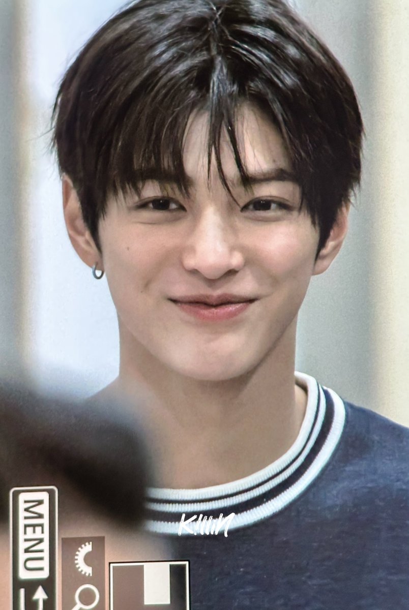 AKillinHit's tweet photo. 260508 팬사인회 퇴근👋

#KEONHO #건호 #CORTIS #코르티스 https://t.co/hjj1Bk47r2