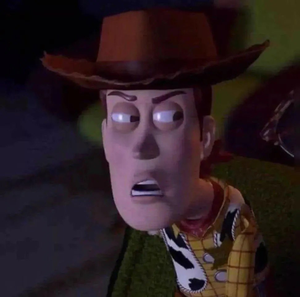 –Mi jefe: “Tienen que esforzarse más”.

–Yo viviendo 8 horas diarias en el trabajo: