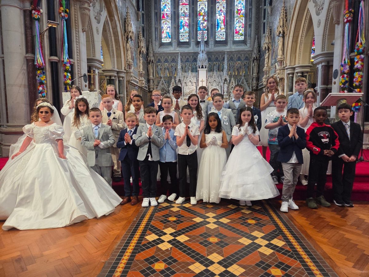 nenaghcbsp's tweet photo. Congratulations to the girls and boys in 2nd &amp; 3rd class who had their First Holy Communion today. It was an extra special day as it was the first time we have had girls from our school make their First Holy Communion. They should all be very proud of themselves! 👏👏 https://t.co/JfNAK9usCU
