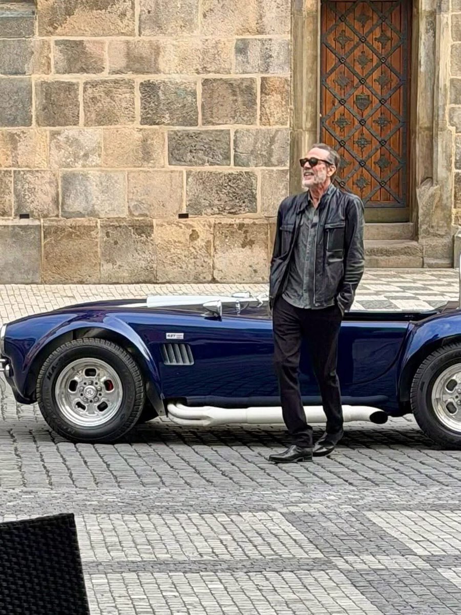 Jeffrey Dean Morgan Brasil tweet media