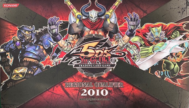 遊戯王 プレイマット①】 十六夜アキ【2010】 ブラックローズドラゴン
