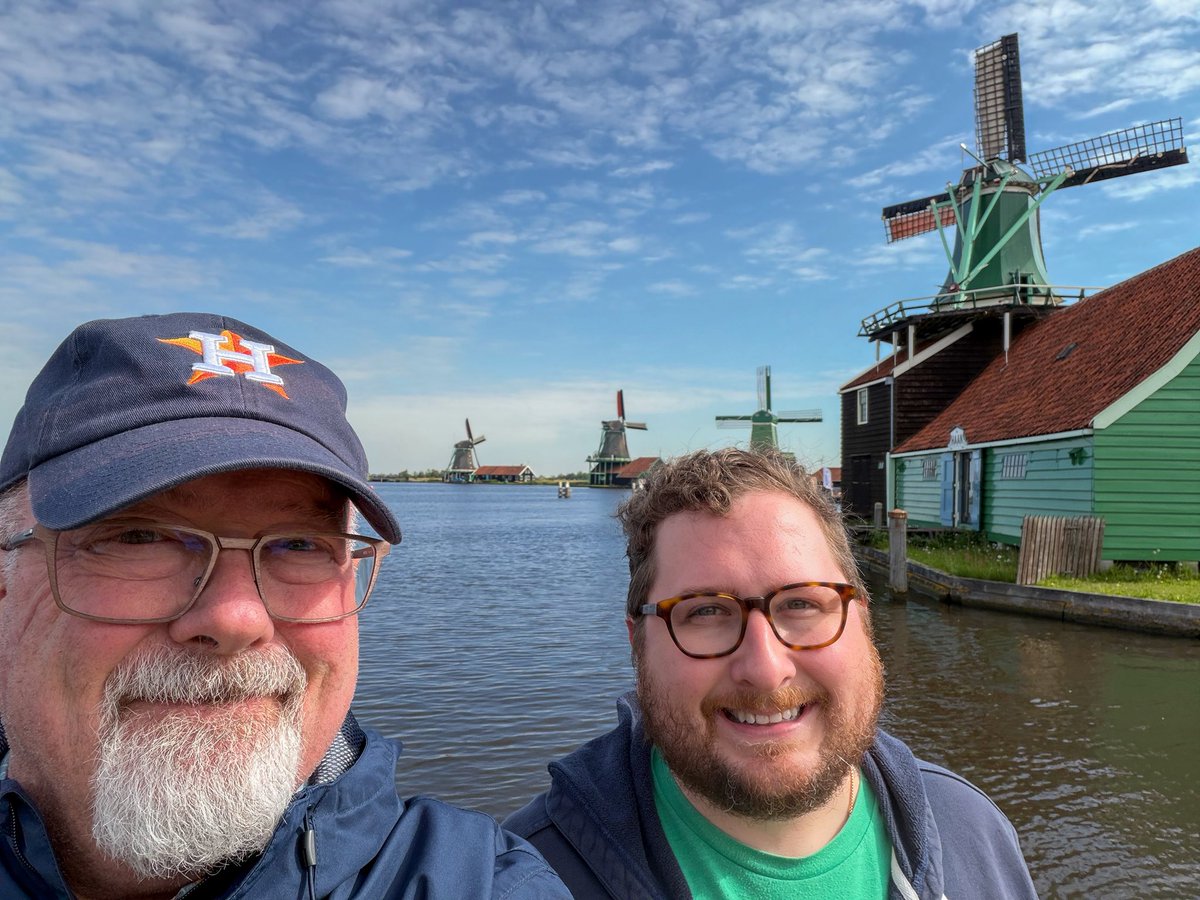 steveinarabia's tweet photo. Zaanse Schans near #Zaandijk #Netherlands and is best known for its collection of historic windmills and wooden houses that were relocated here from the wider region north of #Amsterdam for preservation. Two of the windmills are where they were first constructed in 1574CE. https://t.co/xTSfzDwBgR