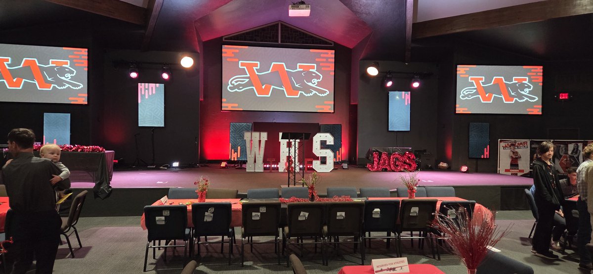 aphighlightpage's tweet photo. The team got together to celebrate our season so far but the job is not over and the work is not done.  Honored to recieve my first Varsity letter and be selected as the Freshman Athlete of the Year!!! Back to business. https://t.co/JzHOs1hSnI