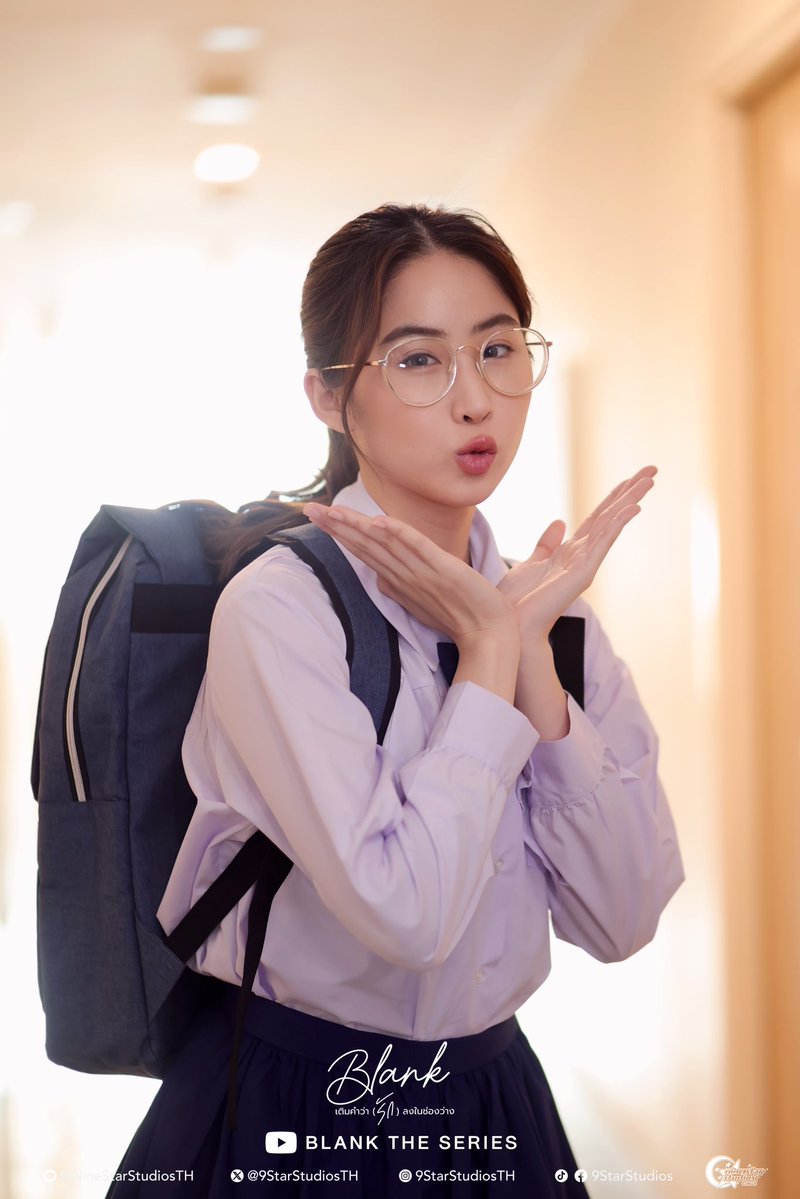 Maxi (Dahyun's gf) tweet media