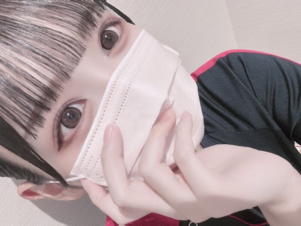 ゆあ tweet media