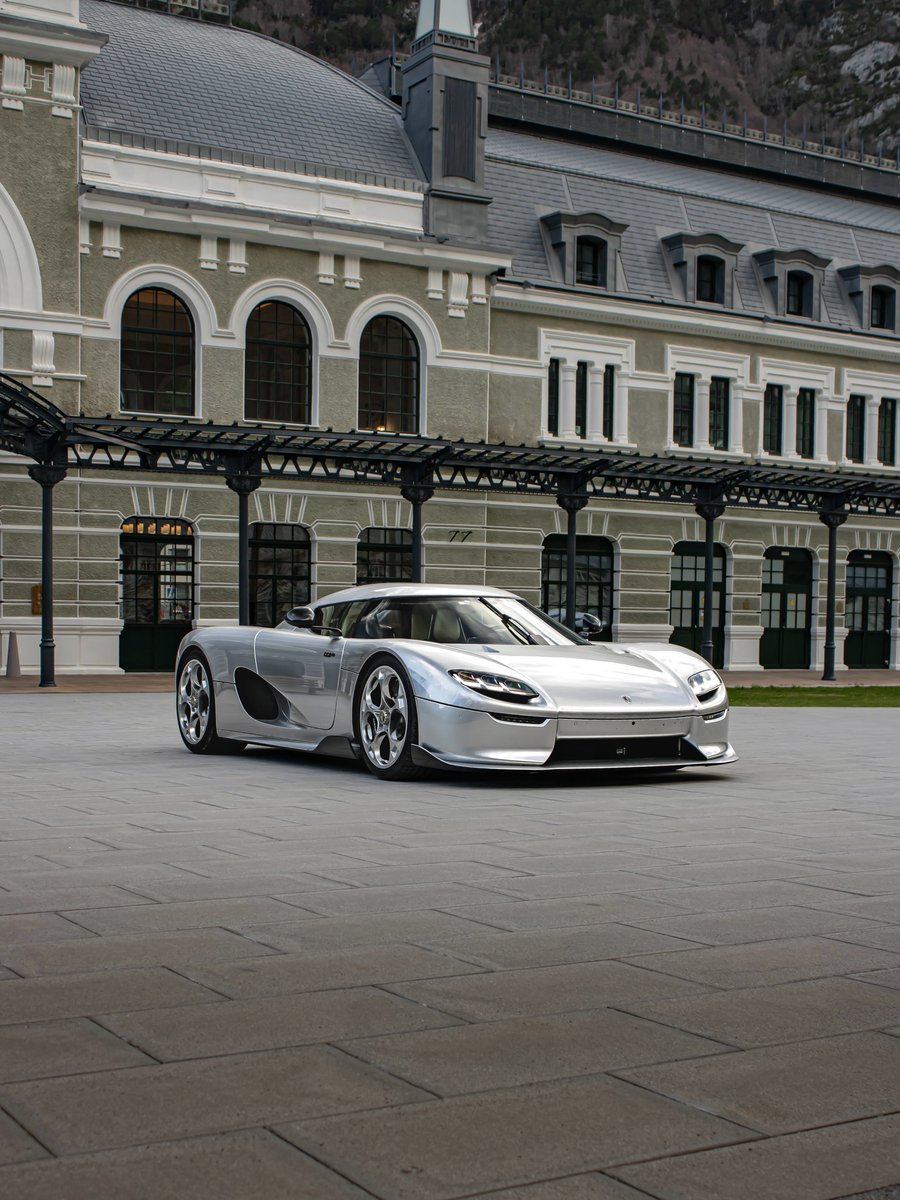 competitionreal's tweet photo. Koenigsegg CC850 https://t.co/v5b6UxSYGr