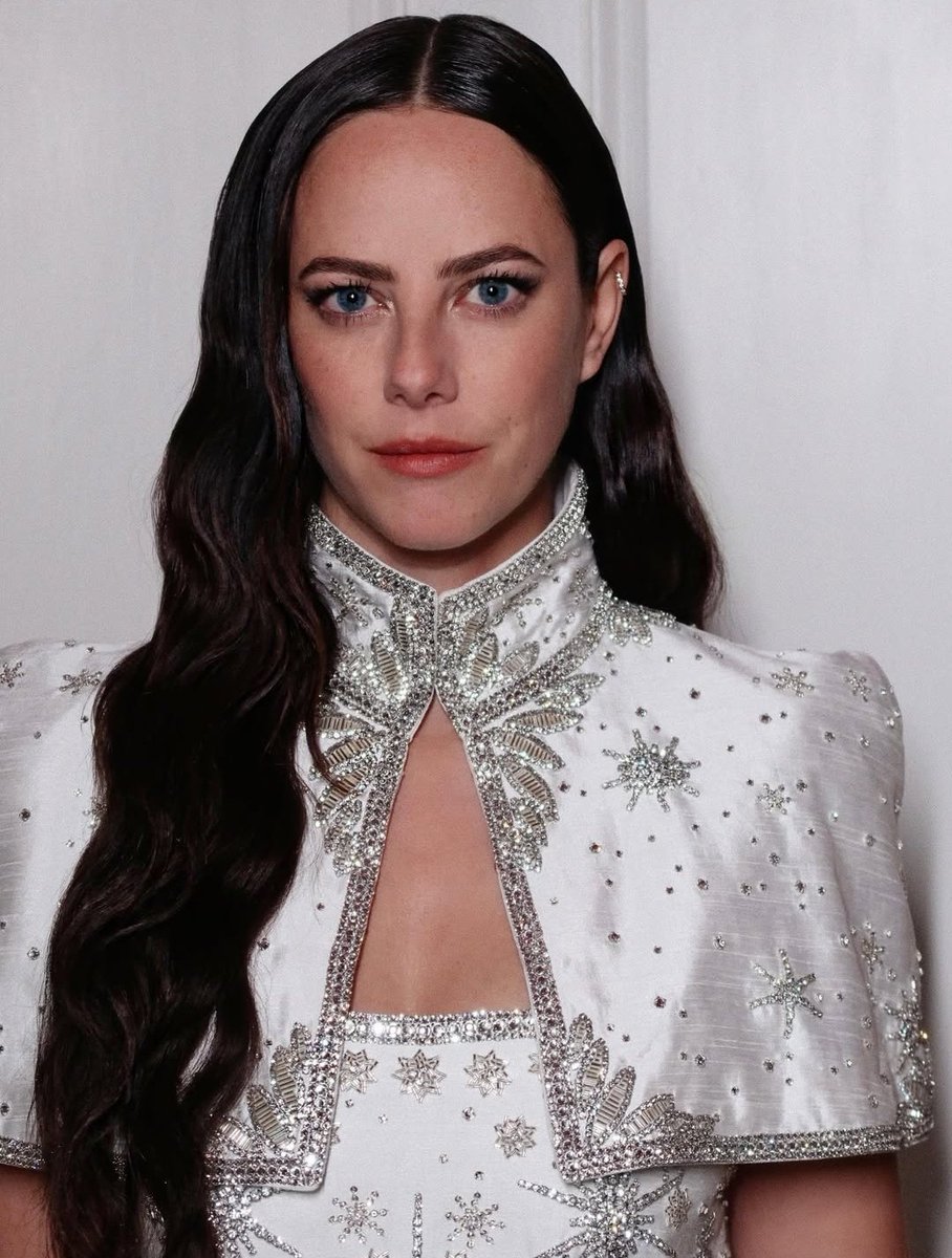 kaya scodelario x british vogue + netflix bafta party ✨
---
📸 : ewtmakeup, bjornkrischker via ig
