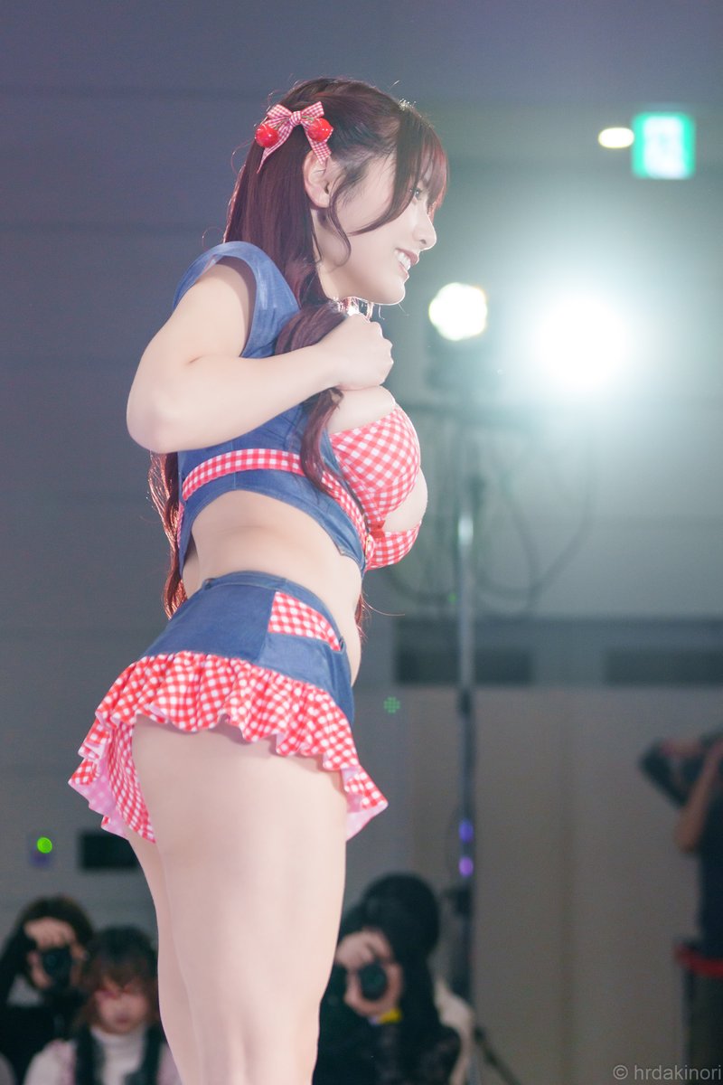 hrdakinori's tweet photo. 2026/4/29 PHARFAITE SHOWCASE 4
ファッションショー 1部
るるたん( @ruruka820 )
その2
#pharfaiteSC #pharfaite_sc #パルフェット
#るるたん https://t.co/jQ6x1QTkth
