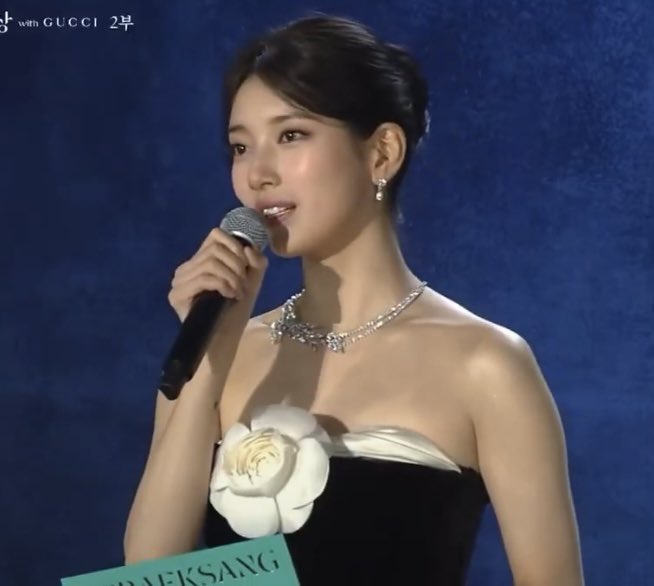 1부 수지                                    2부 수지