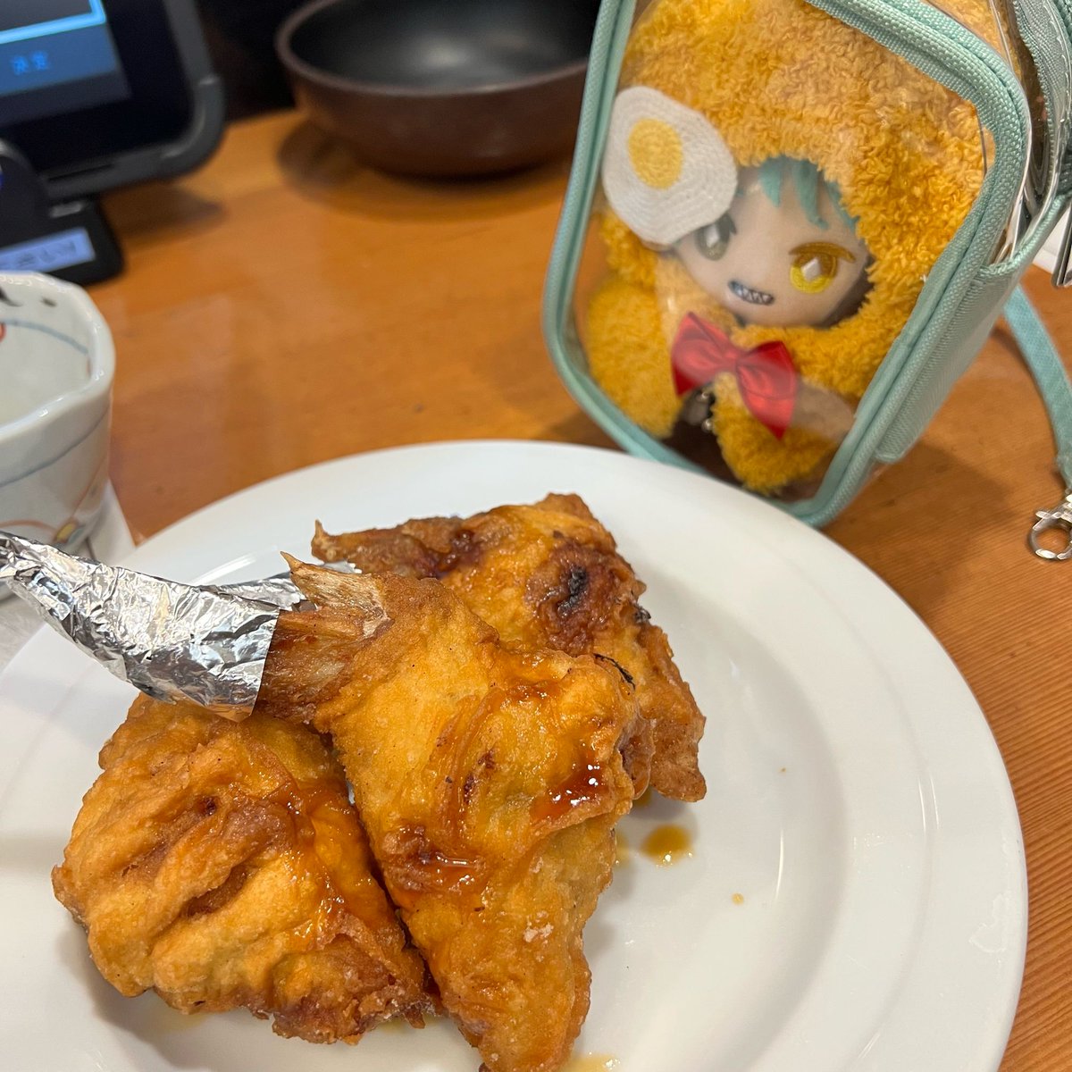 初おでかけのエビフライちゃんと手羽先食べてきた
うまー