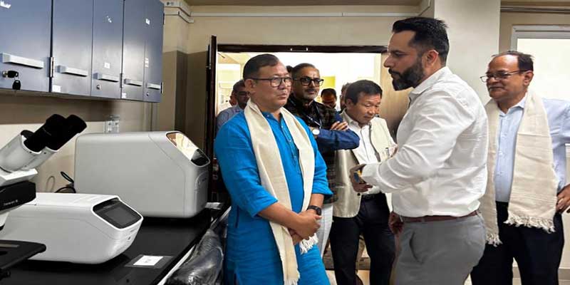Arunachal24in's tweet photo. RGU Doimukh inaugurated a Honey Testing Laboratory aimed at improving scientific beekeeping, honey certification and rural livelihoods in Arunachal Pradesh.
@RGU1984 @rgu_itanagar 

story link- https://t.co/m1dOmhmkQA

#Beekeeping #ArunachalPradesh #HoneyTesting #RGU https://t.co/XDJ0RED0hV
