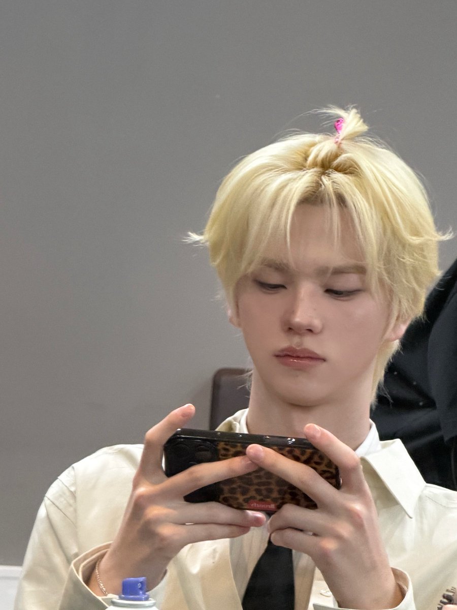 SHINYU_TH tweet media