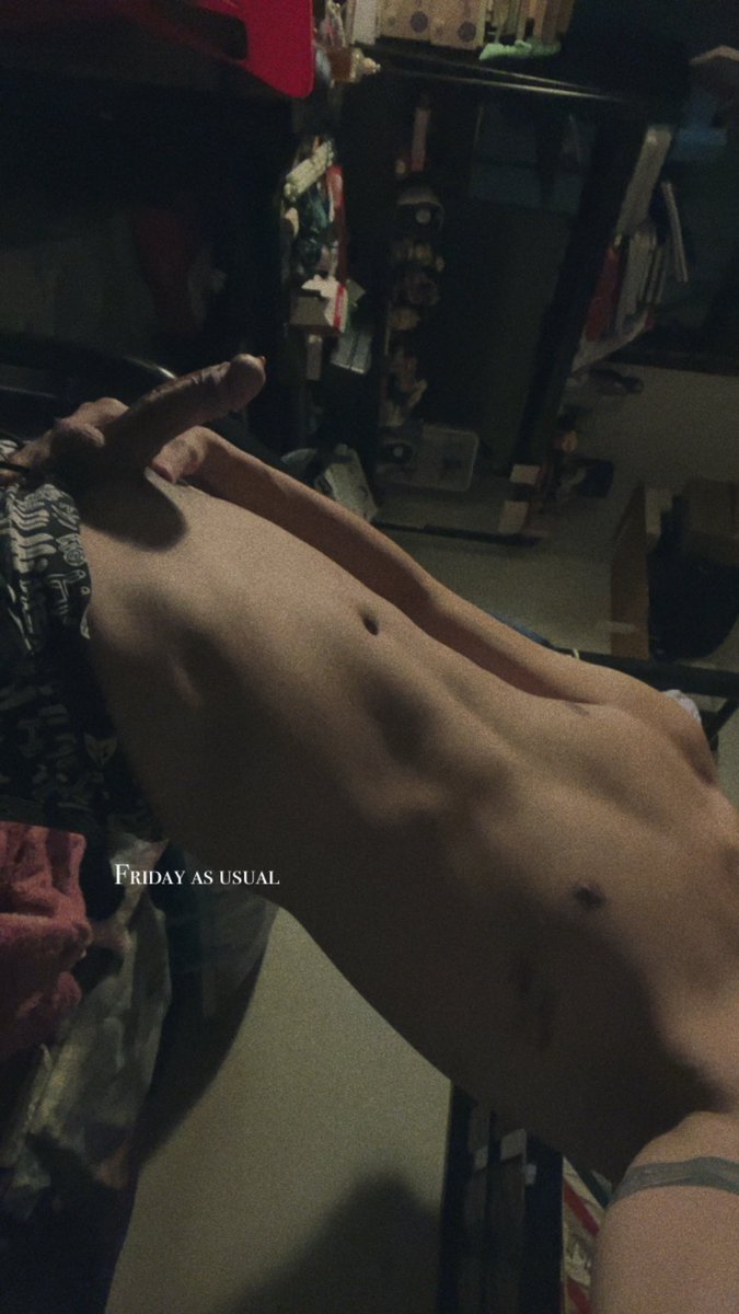 Azzerrth's tweet photo. So who’s gonna milk me? https://t.co/95TKnrzE8t