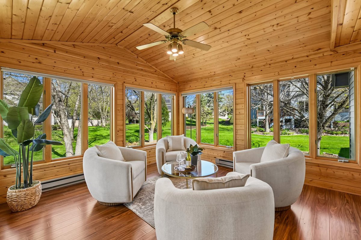 polovitz's tweet photo. BEAUTIFUL 4BR/4BA JUST LISTED IN PLYMOUTH!

OPEN HOUSE: Saturday, May 9th from 11:00 AM-1:00 PM

Property: 3015 Olive Lane North | Plymouth, Minnesota 
Listed at: $875,000
Listed by: #POLOVITZGROUP @Compass 
Link to Listing: https://t.co/b61igxq5Ku https://t.co/llKmRacRl5