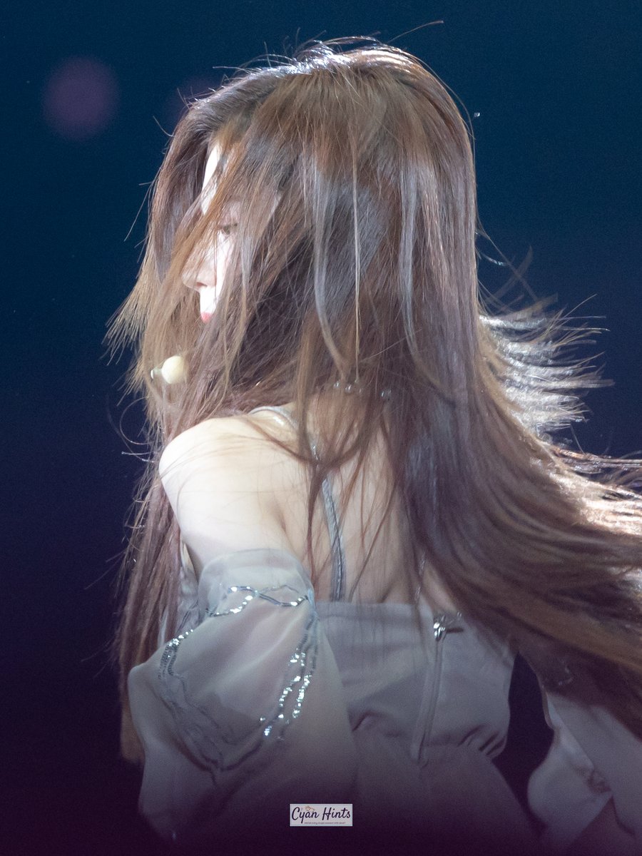 cyanhints10201's tweet photo. 251123 Kaohsiung day2

반전 매력👸🏼👼🏻

#트와이스 #トゥワイス #TWICE                    
#사나 #サナ #Sana
@JYPETWICE https://t.co/SyzK9DJ6gK