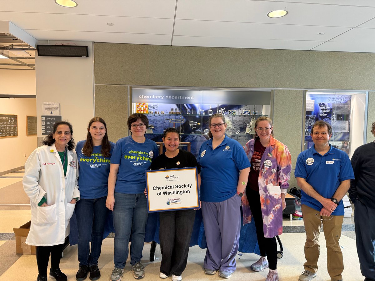 ACS_CSW's tweet photo. This year the Chemical Society of Washington (CSW) partnered with several groups to bring chemistry activities to the community during Rockville Science Day for Chemists Celebrate Earth Week (CCEW). https://t.co/0jQxQiIusZ