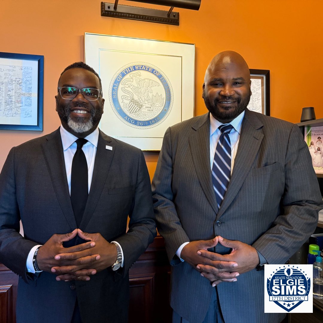 ElgieSims's tweet photo. What a productive meeting with @ChicagosMayor discussing Chicago's priorities. As the economic engine of Illinois, it's crucial that @chicago thrives for the benefit of all. #Serving17 #ChicagoStrong #CityOfBigShoulders #IllinoisProud https://t.co/DMVObAkxc5