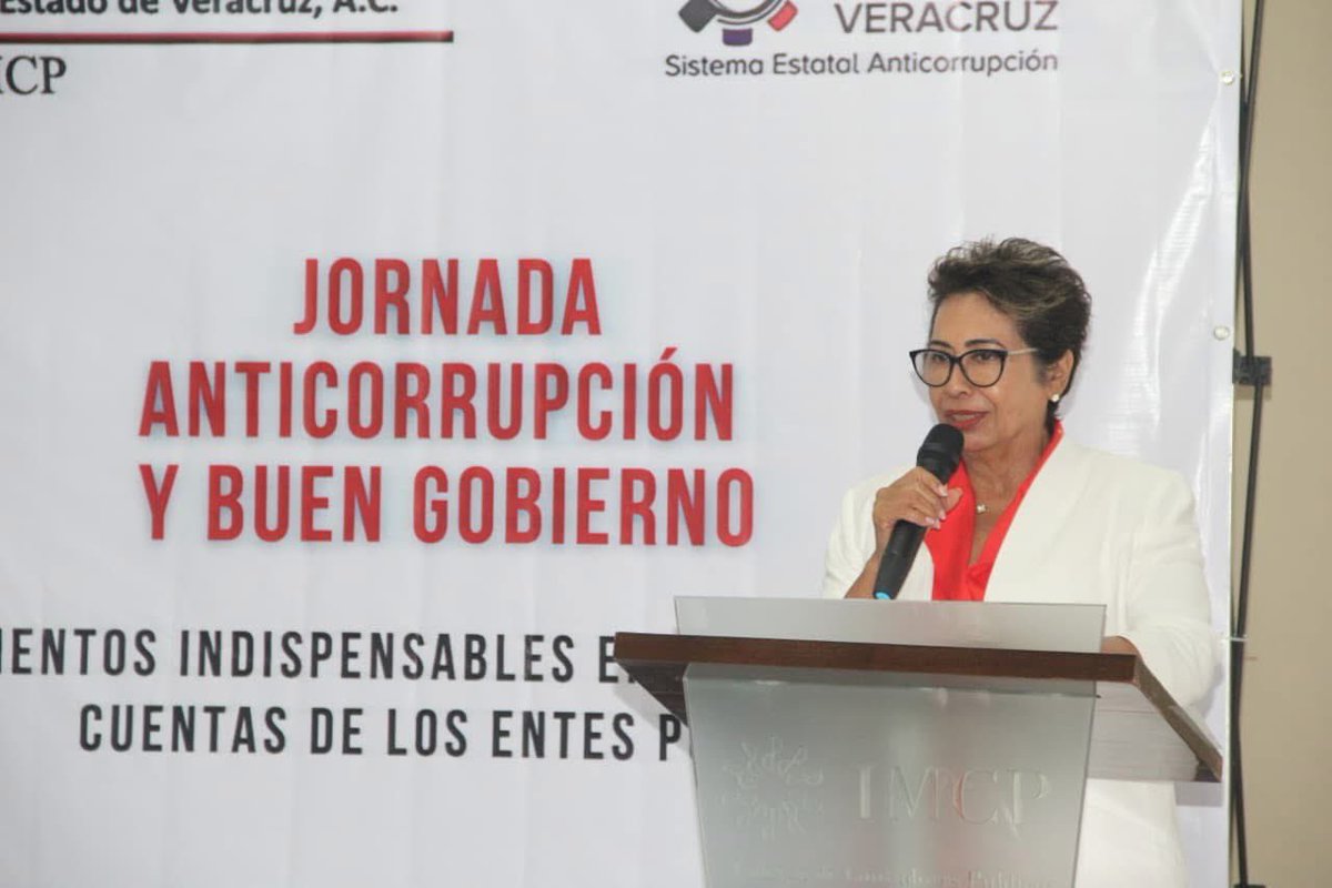 CCPVER's tweet photo. El Colegio de Contadores del Estado de Veracruz, agradece a todos y a cada uno de los que formaron parte de la inauguración de la “Jornada Anticorrupción y Buen Gobierno” llevada a cabo con rotundo éxito, especialmente a las autoridades que nos distinguieron con su participación. https://t.co/ettBfysm4n