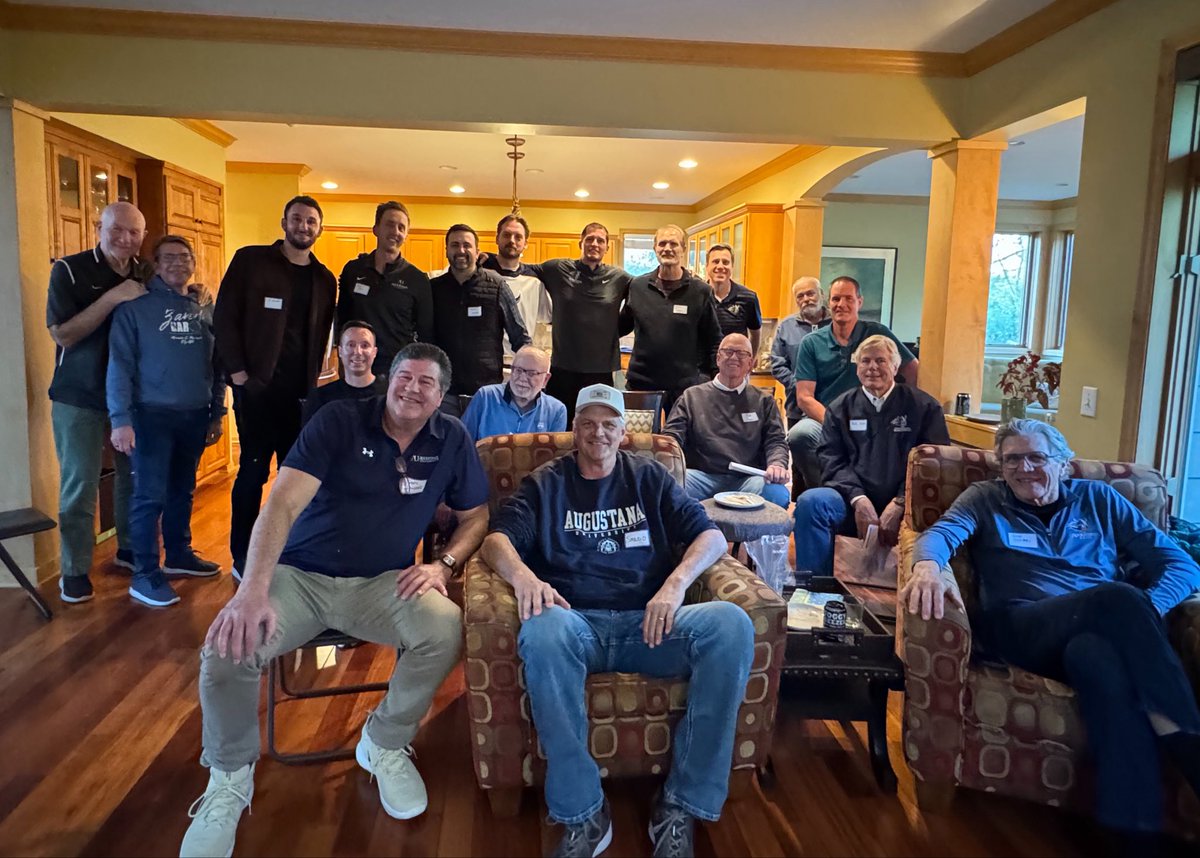 Schilling_Cody's tweet photo. Great night in “The Cities” talking @AugieMBB with some incredible alumni and supporters. Always fun catching up with this crew. Thanks to Carl Gonder for hosting. Go Vikings! #BuildingChampions ⚔️🏀 https://t.co/peSE7xPP5k