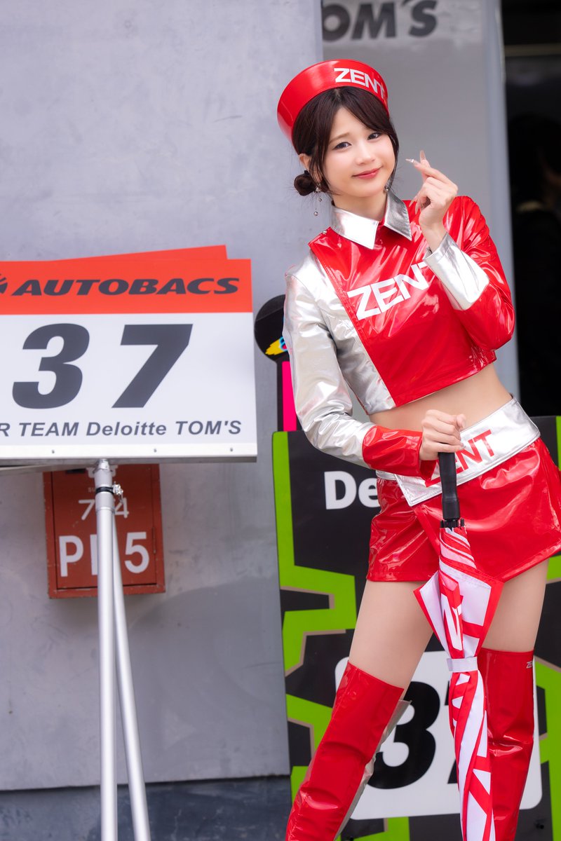 SUPERGT Rd.2 FUJI 予選日PW ボード🪧と一緒に🫰 ZENT sweeties 2026