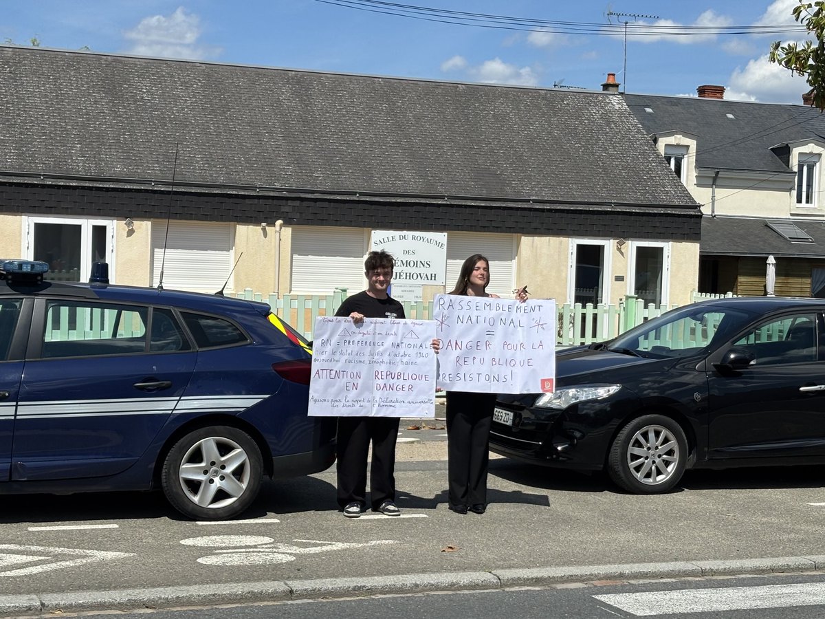 Grande manifestation de protestation contre le discours de Jordan Bardella du 8 mai à La Flèche.

Heureusement que le ridicule ne tue pas !