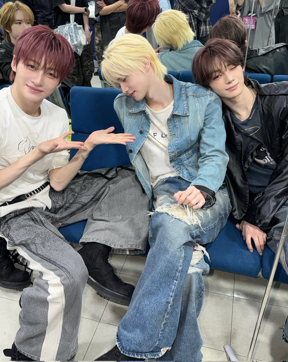 TWS WEVERSE tweet media