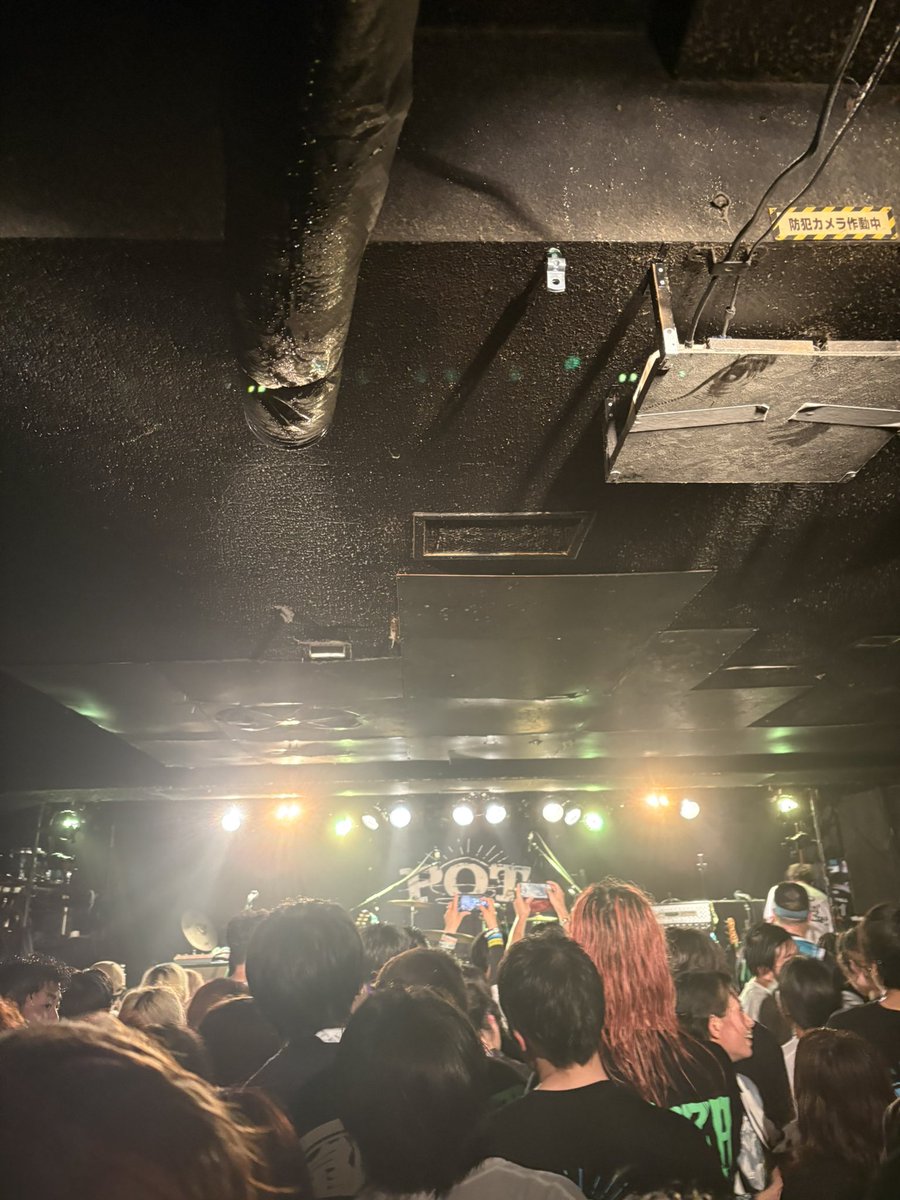 りー tweet media