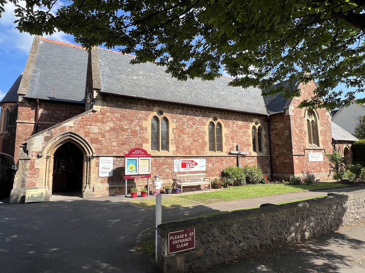 rhinestone321's tweet photo. Beautiful church in Minehead Somerset 🇬🇧 https://t.co/j9VkEnbH5T