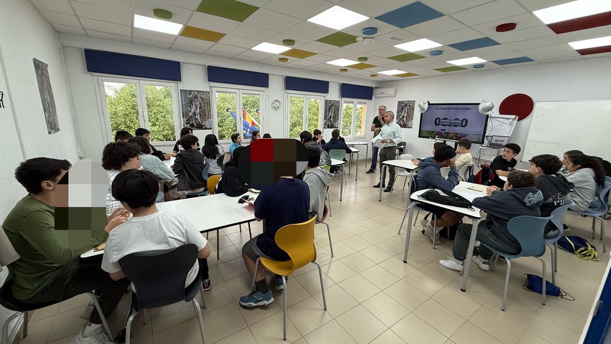 annascka's tweet photo. ¡Final de la IV Competición STEM!
Jornada dedicada al ingenio y trabajo en equipo, resolviendo pruebas inspiradas en el universo de Gaudí y en su manera única de entender el arte y la arquitectura.
@brodriguezmerch @javiersobrino9 https://t.co/7NKXUmK1H9