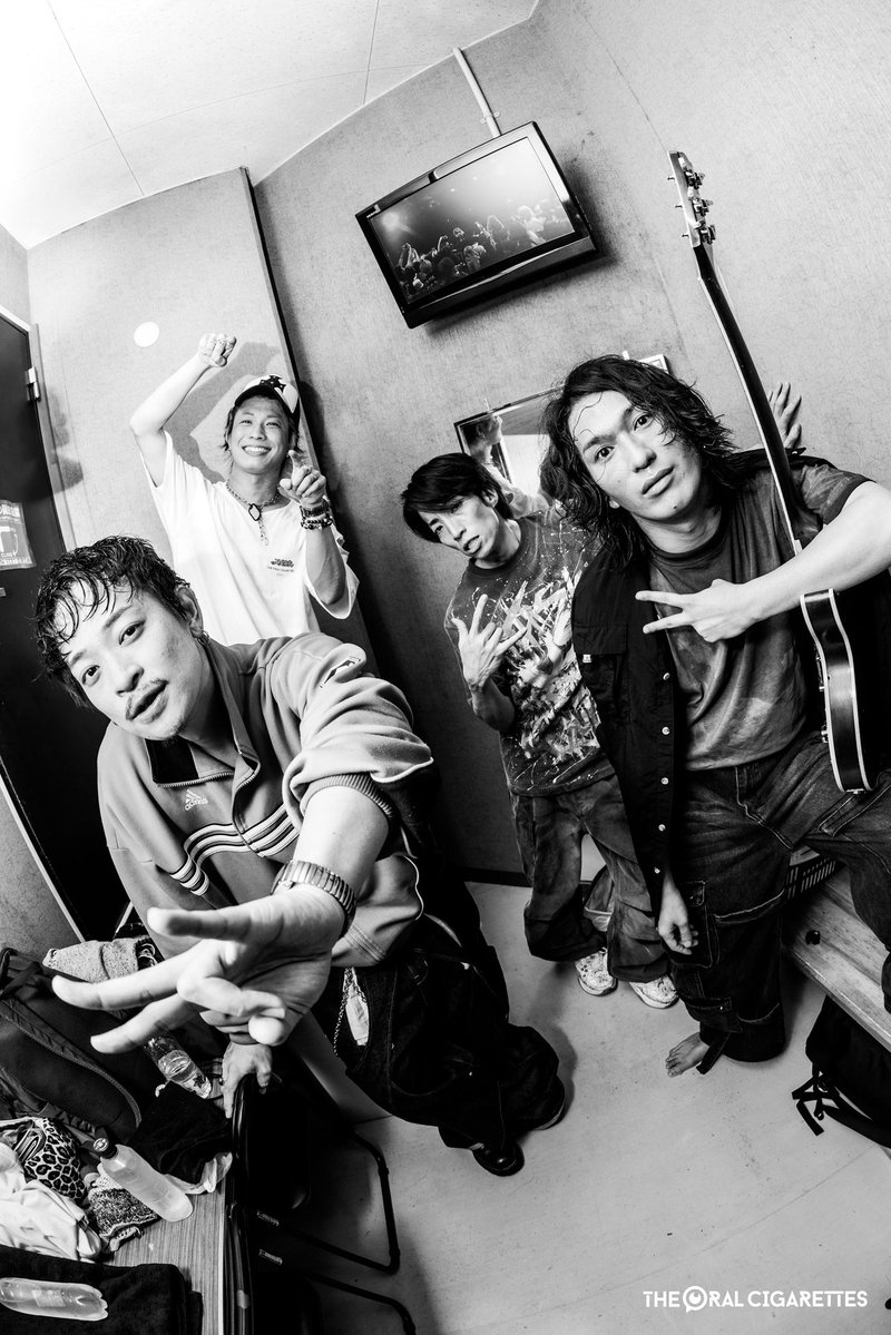 THE ORAL CIGARETTES tweet media