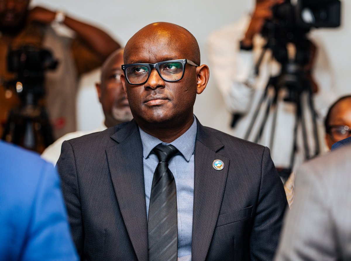 rwandastandards's tweet photo. "La coopération RSB et ASECNA constitue une étape majeure dans le renforcement de notre engagement commun en faveur de la qualité, de l'excellence opérationnelle et de l'amélioration continue des performance des services sur notre continent". Ministre @P_Sebahizi  #RwOX https://t.co/WtARTsFUxt