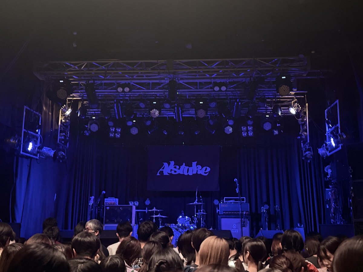 . ໋☪︎ tweet media