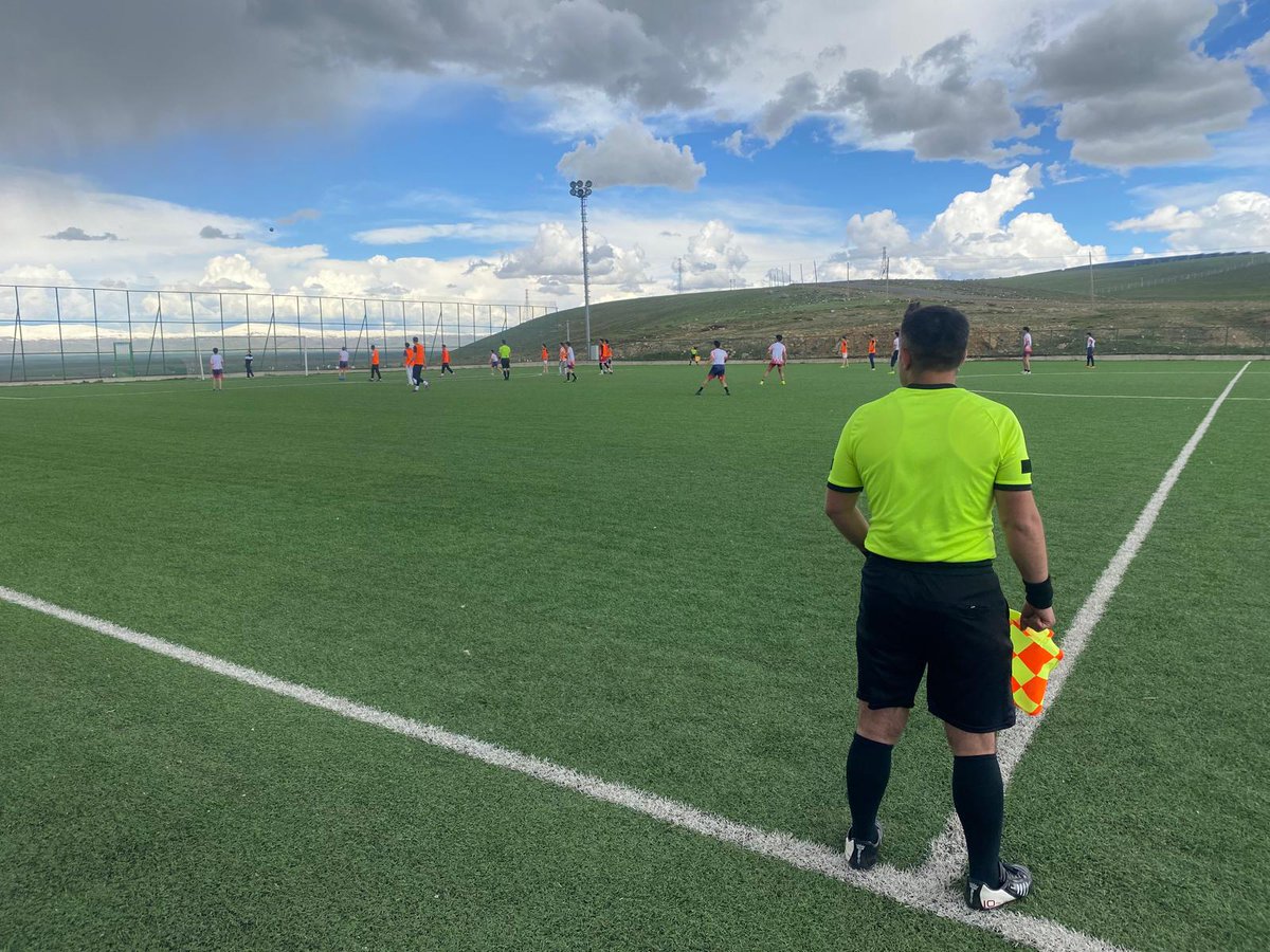 HamurGm's tweet photo. 📌19 Mayıs Gençlik ve Spor Bayramı münasebetiyle futbol müsabakası düzenlendi. Dereceye giren takımlarımızı tebrik ediyoruz. ⚽🏆🥇🥈🥉👏 https://t.co/D9IhY92xUZ